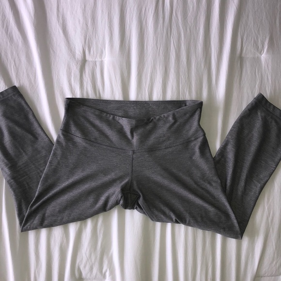 Lululemon Wunder Under Cropped Legging - Picture 2 of 3